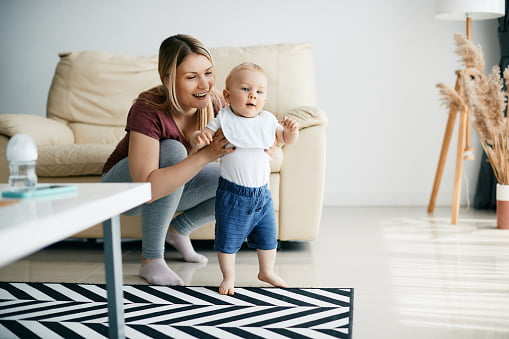 Comment Aider Et Motiver Son Enfant à Marcher